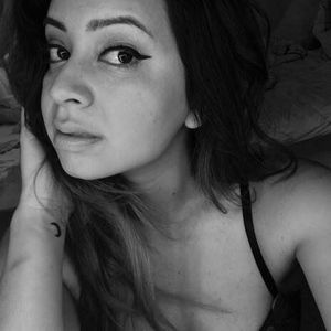 Meet your Posher, Alma